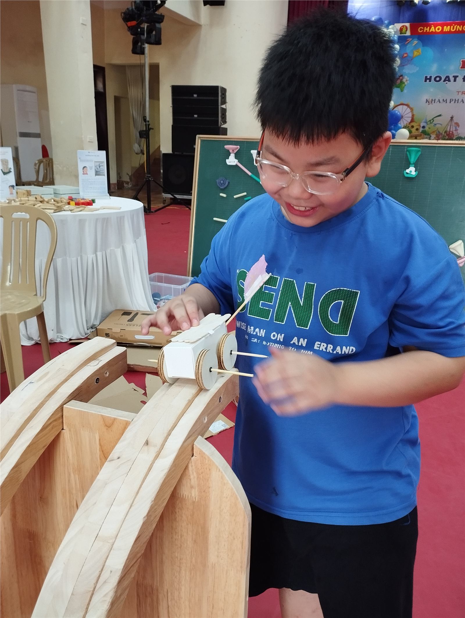 Trung tâm thanh thiếu nhi Ninh Bình