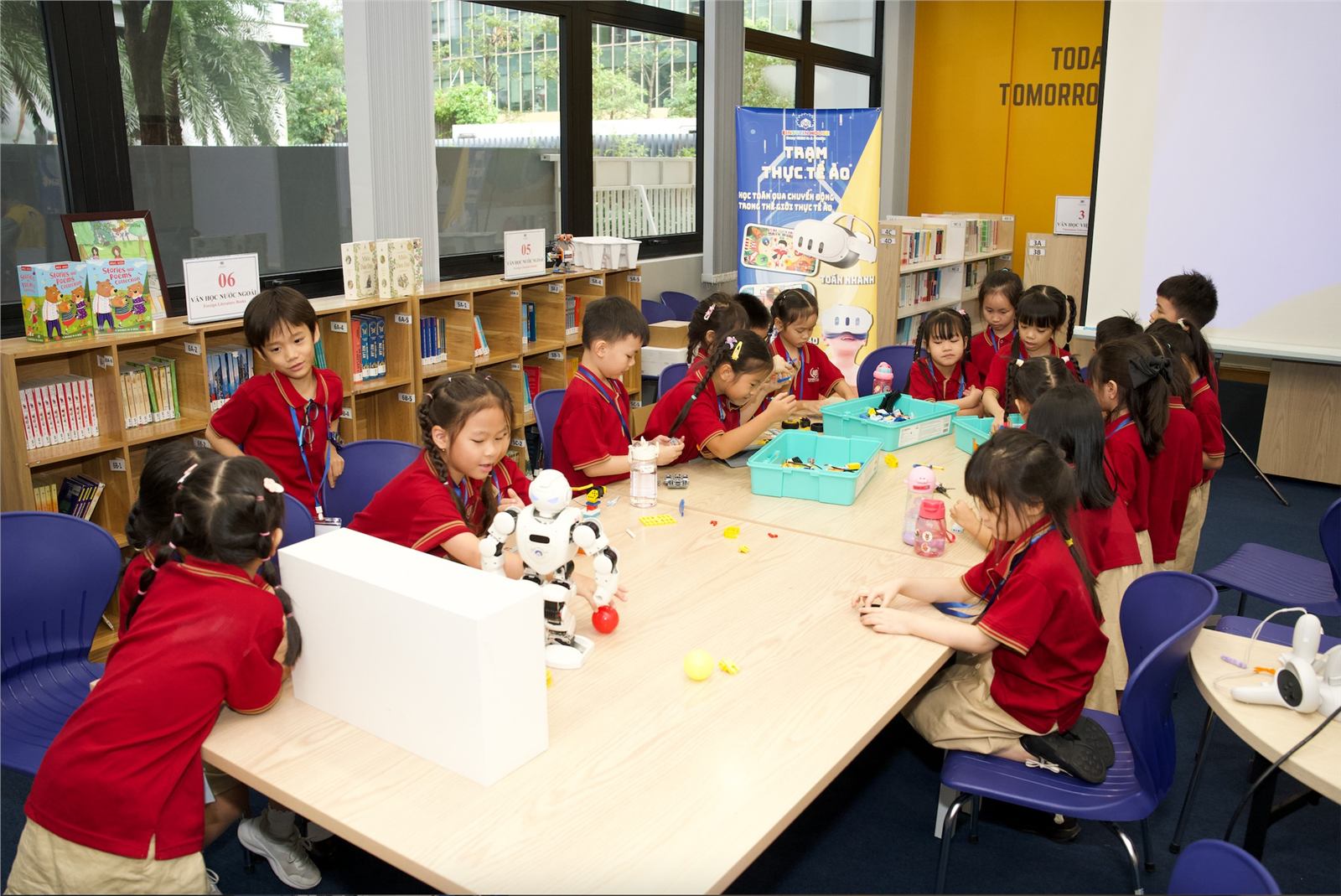 Tài trợ phòng lab STEM cho trường học